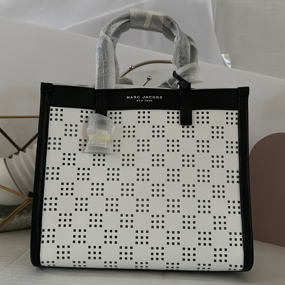 MARC JACOBS Perforated Grind Tote Bag H007L01SP22 NWT SRP $375 Cotton Multi.
